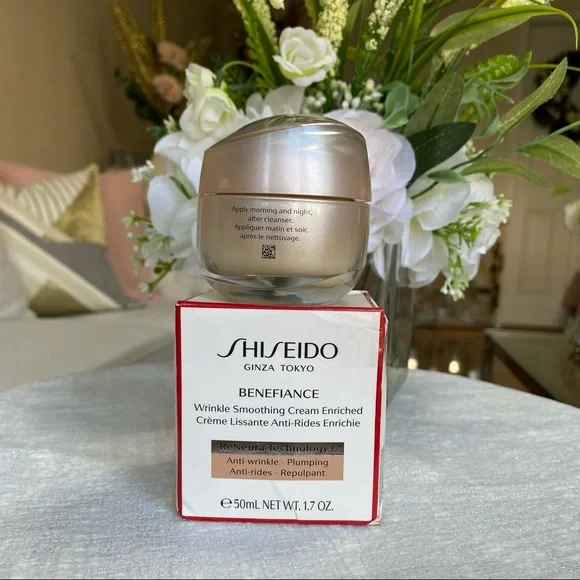 Shiseido Benefiance Wrinkle Smoothing Cream Moisturizer 50ml 1.7oz . - Picture 8 of 10